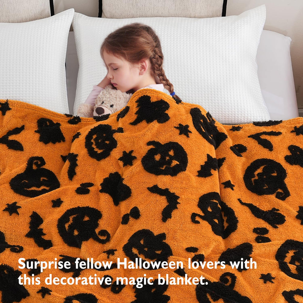 SOCHOW Halloween Jacquard Throw Blanket, Fuzzy Soft Cozy Warm Pumpkin Ghost Fall Decor Holiday Blanket for Couch, Sofa and Bed, 50 x 60 Inches, Orange/Black